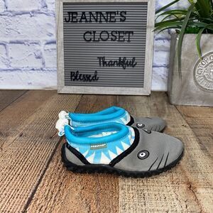 Fresko | Gray & Turquoise Shark Water Shoe - Kids